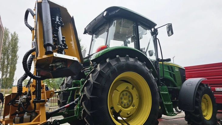 Општина Зрновци обезбеди нова механизација од 5, 5 милион денари за ефикасно летно и зимско одржување на патиштата