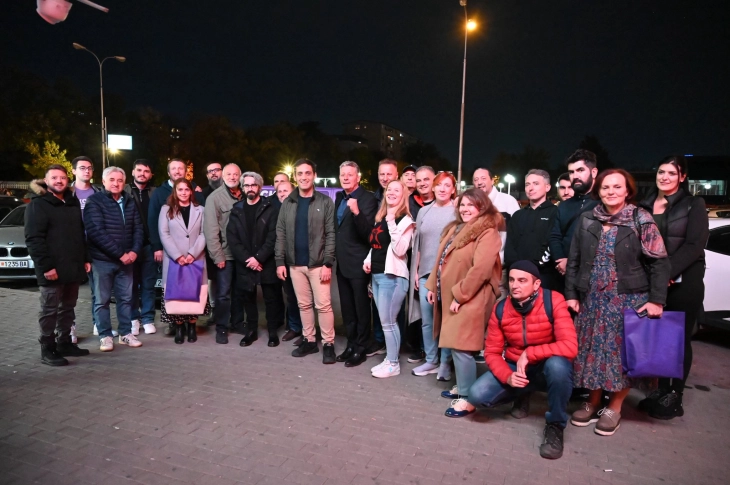 Димитров: 35 години празни ветувања, доста е, од нас зависи