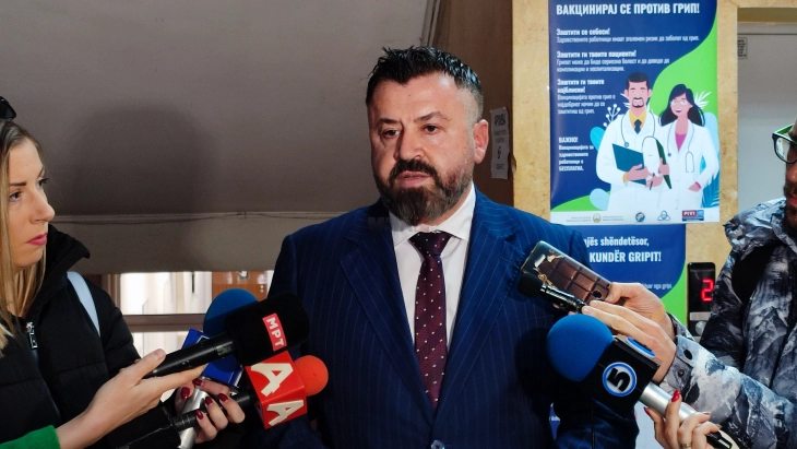 ДЗСИ: Парична казна за Кузмановски за работа со необновена лекарска лиценца