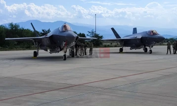 Pas pothuajse 50 vitesh, Belgjika  vë në përdorim lloj të ri aeroplanësh luftarak