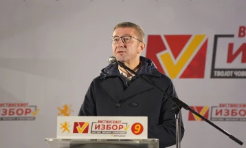 Мицкоски: СДСМ кампањата ја темели на учителот на Венко, Зоран Заев кој само знае да си ги брани инвестициите во СДСМ, меѓу кои и онаа во Дубаи