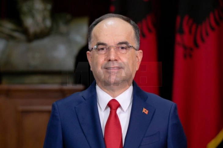 Shqipëria: Opozita kërkon shkarkimin e tij, Begaj reagon se pretendimet nuk janë të vërteta