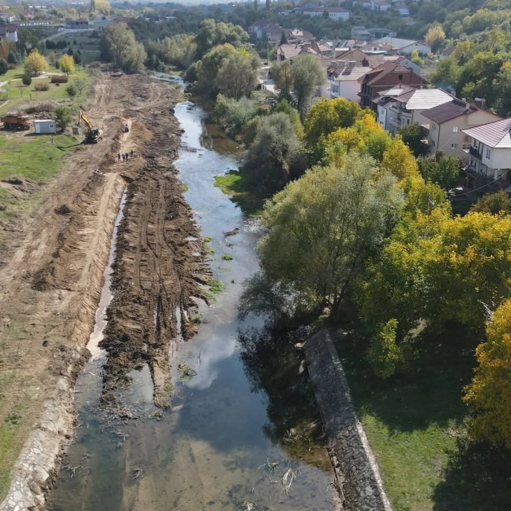 Интензивно се работи на регулацијата на реката Брегалница во Делчево