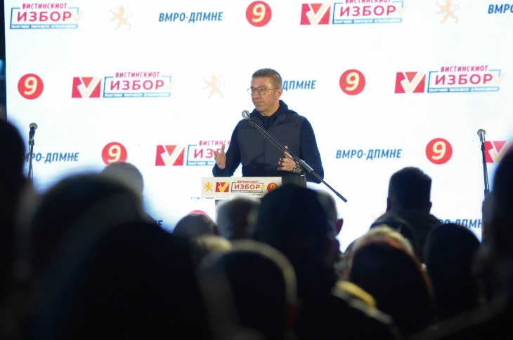 Mickoski: Nuk guxojmë të lejojmë vota për ndryshime të përfundojë tek ata të cilët e shkatërruan Maqedoninë