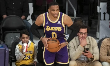 Вестбрук потпиша за Сакраменто