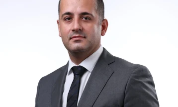 Галески: Отворено писмо до нашата генерација и изборот пред кој седиме