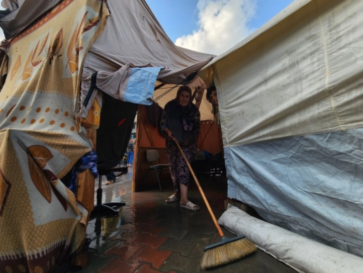 OBSH: Sëmundjet ngjitëse në Gazë janë jashtë kontrollit