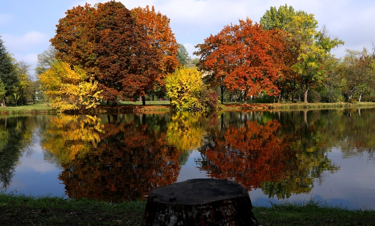 УХМР: До вторник стабилно време, во среда локален дожд, од четврток температурите во пораст
