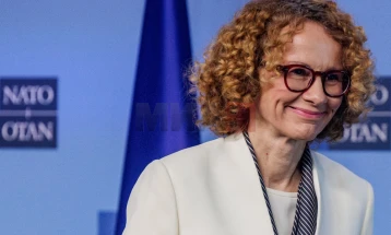 Шекеринска во посета на Јужна Кореја 