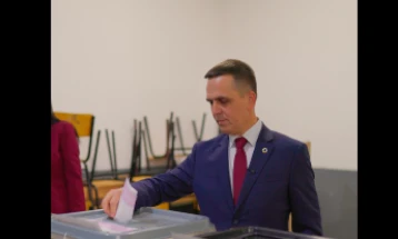 Vlen Tetovo mayor candidate Bilal Kasami's media statement after voting