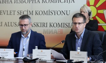 Првичните неофицијални резултати: ВМРО-ДПМНЕ води во 55 општини, ВРЕДИ во 8, СДСМ во 7 и НАИ во 5