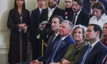 Uitkof dhe Kushner kanë mbërritur në Izrael në kushte të presionit për ruajtjen e armëpushimin në Gazë