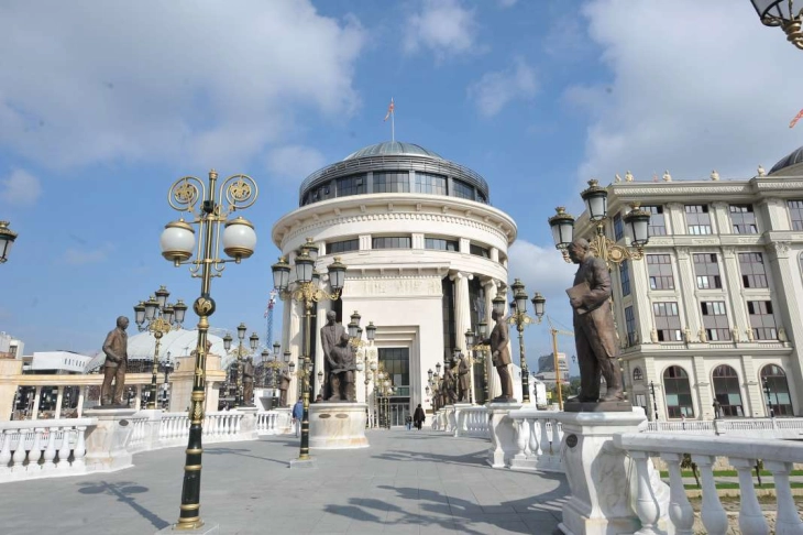 Скопјанец осомничен за обид за убиство на сопствениот брат