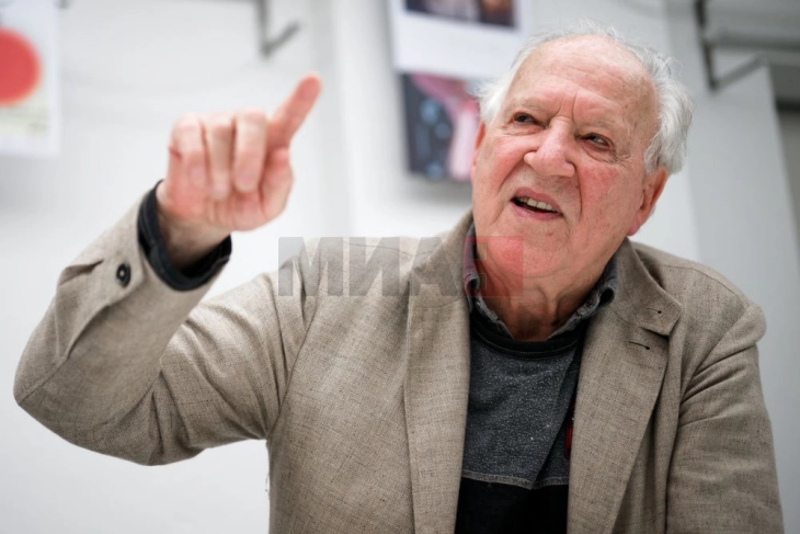 Вернер Херцог би сакал да снима филм на Марс