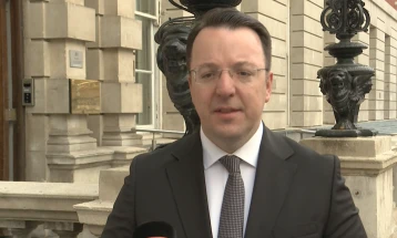 Николоски: Со Велика Британија сериозно сме посветени на реализација на Договорот Влада со Влада