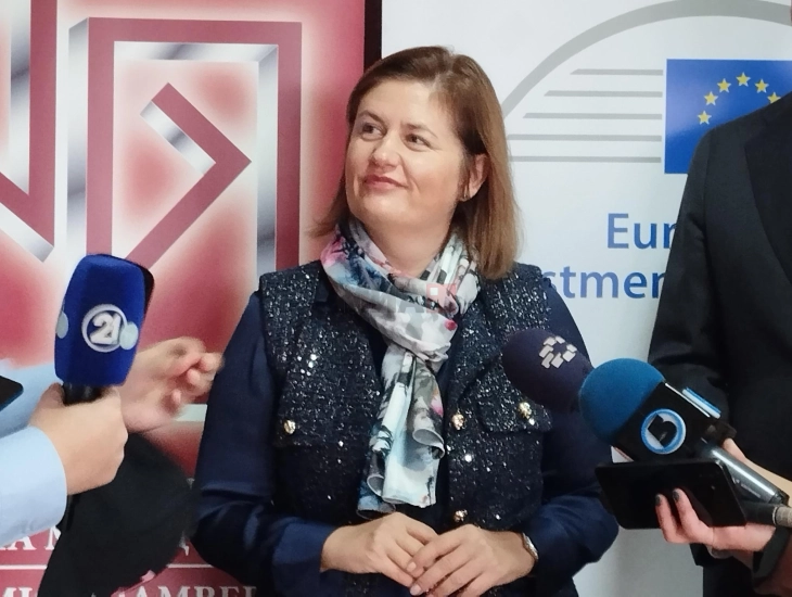 Promovohet udhëzuesi për dekarbonizim i promovuar përmes investimeve në efikasitetin e energjisë dhe projektet e BRE-së për ndërmarrjet e vogla dhe të mesme