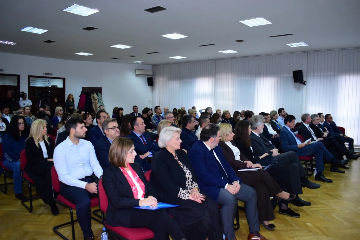 Рокас: Декарбонизацијата и обновливата енергија моќни алатки за изградба на поконкурентна економија