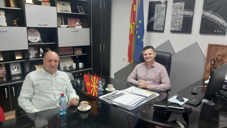 Миран Митревски со поддршка за Димчо Атанасовски во вториот круг во Македонска Каменица