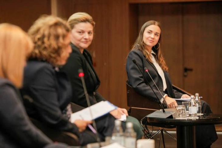 EBRD survey highlights gender disparity in accessing climate finance, recommends measures to make green lending more accessible to women 