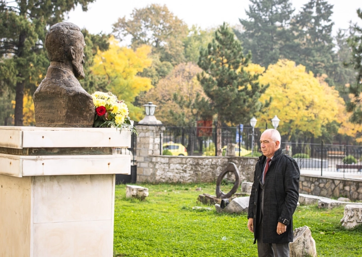 Коњановски: Славиме празник, должност во денешнината за континуиран напредок на Македонија