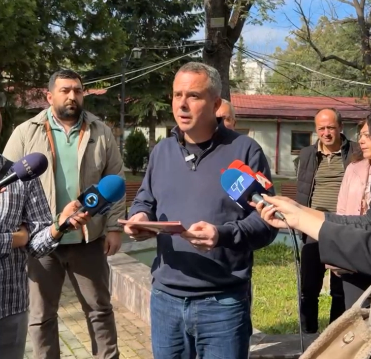 Герасимовски со план во 10 точки за справување со кризата со отпадот