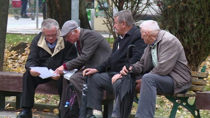 Албанските пензионери ќе добијат новогодишен бонус, Владата издвои 97 милиони евра