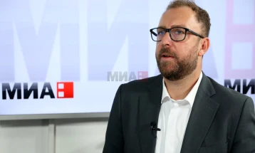 Министерот Љутков во посета на Виница