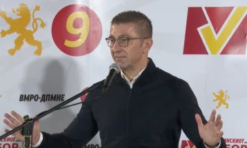 Мицкоски: Излезете гласајте бројката да биде многу поголема и во Аеродром и во Скопје, најпоразително е седењето дома