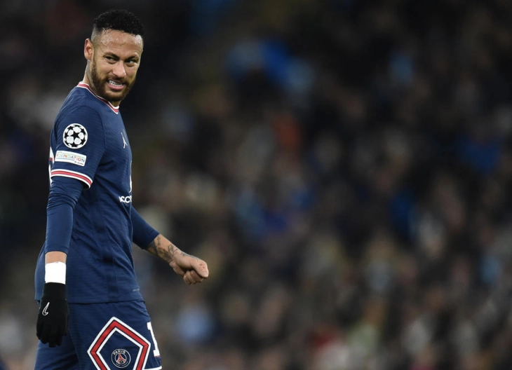 Нејмар со неколку варијанти за продолжување на кариерата