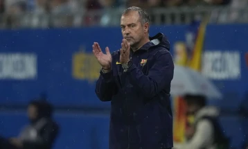 Проблеми за Флик и Барселона пред дуелот со Реал Мадрид