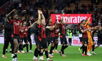 Дуелот меѓу Милан и Комо на австралиско тло под знак прашалник