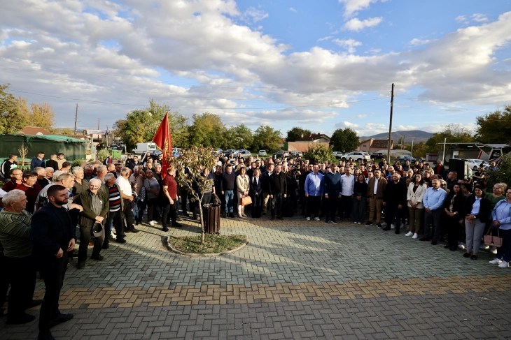 Николоски од Росоман : Проширување на патот што го поврзува Росоман со новиот експресен пат, изградба на влезот во Сирково, поддршка за земјоделците