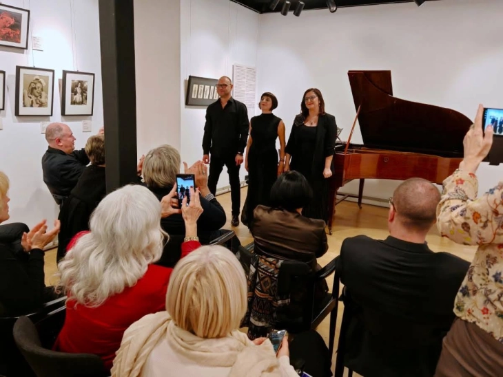 Во македонскиот КИЦ во Загреб концертот на триото „30 прсти“ ја воодушеви загрепската публика