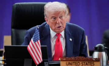 Trampi: Shumë shpejtë do ta zgjidh krizën ndërmjet Afganistanit dhe Pakistanit