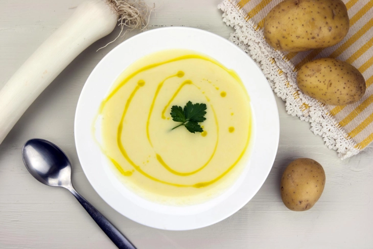 Чорба од  праз и компири