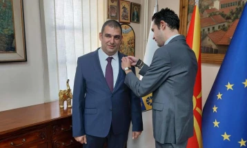 Костадинов му ја предаде функцијата на новиот градоначалник Петар Јанков