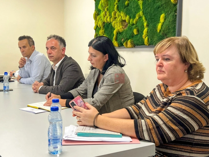 Ministri Aliu: Po punojmë në përmirësimin e sistemit të specializimeve dhe nën-specializimeve në shëndetësi