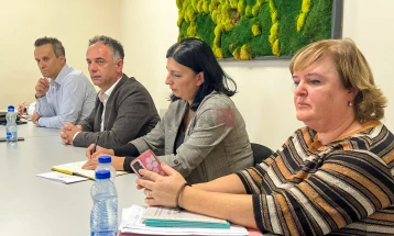 Ministri Aliu: Po punojmë në përmirësimin e sistemit të specializimeve dhe nën-specializimeve në shëndetësi