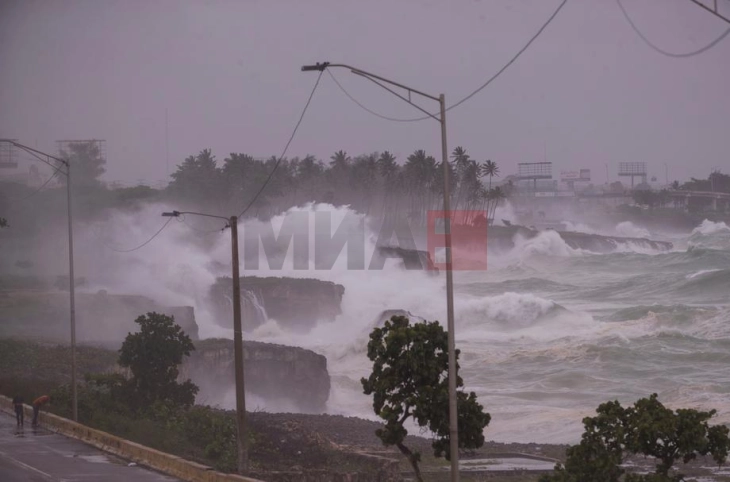 Shtatë persona e kanë humbur jetën në uraganin Melisa, i cili po afrohet drejt bregut perëndimor të Xhamajkës