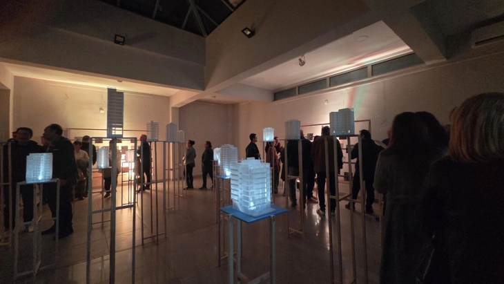 Изложба „Вертикални форми на населување на градот Велес“