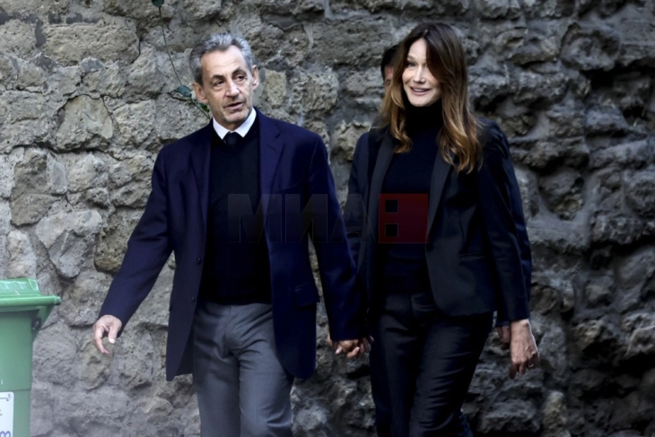 Саркози има посебен третман во затвор