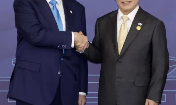 Trampi: Do të punojmë në uljen e tensioneve midis Seulit dhe Phenianit