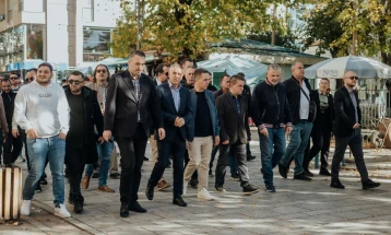 Поддршка од Касами за независниот кандидат за градоначалник на Струга, Менди Ќура