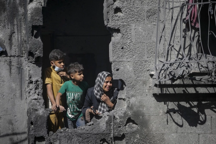 Izraeli kumtoi se do ta respektojë armëpushimin në Gazë pas sulmeve ajrore me mbi 100 viktima