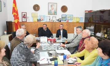 Изградба на дом за стари лица една од темите на средбата на Герасимовски со претставници на Здружението на пензионери на општина Центар