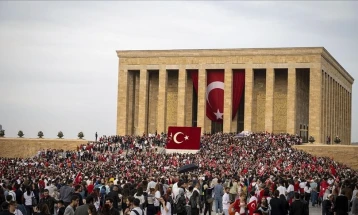 Во Турција се одбележа 102-годишнината од прогласувањето на Републиката