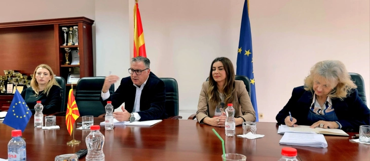 Мемов: Обезбедени речиси еден милион долари за почеток на дигитализација на архивата на ПИОМ