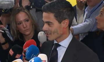 Јетен: Треба брзо да се формира стабилна Влада на Холандија 