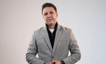 Трајановски: СМАРТ-осветлување во сите паркови и дворови на градинките и училиштата