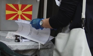 Почнува гласањето во вториот круг од локалните избори, се изјаснуваат болните и затворениците од 32 општини и Градот Скопје